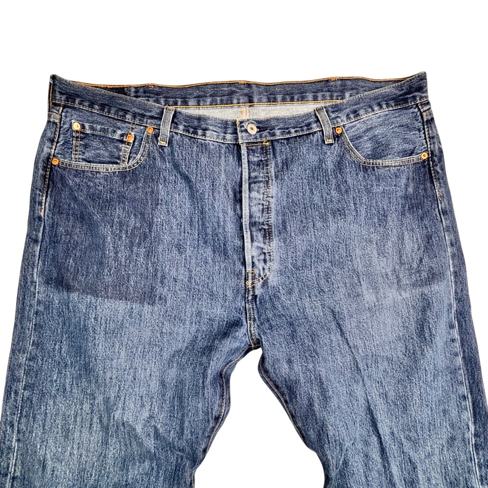 Levis 501 Original Fit Jeans Mens 44x30 Medium Wash Blue Denim Button Fly 0933